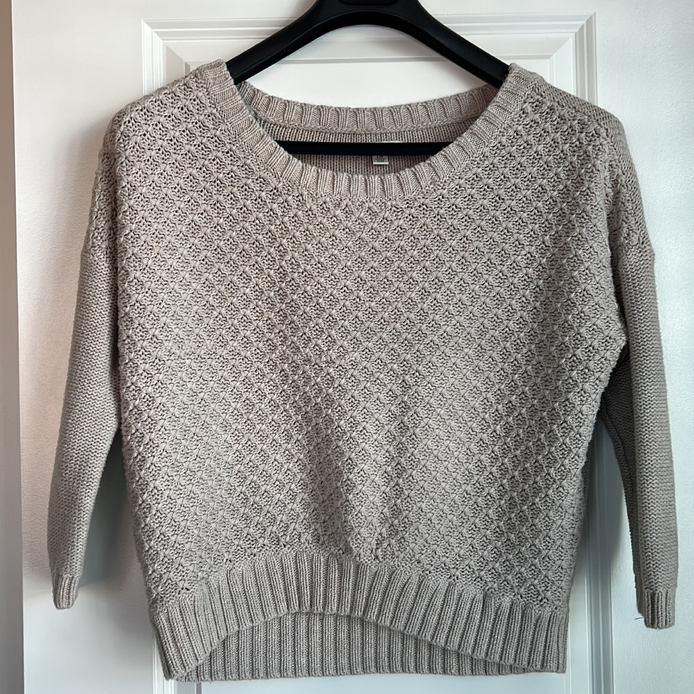 American Eagle 3/4 Sleeve Tan Sweater